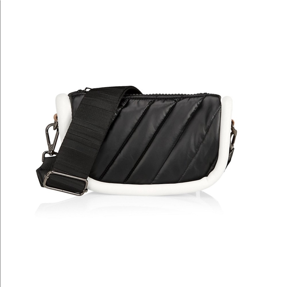 Small bag with 3 straps!